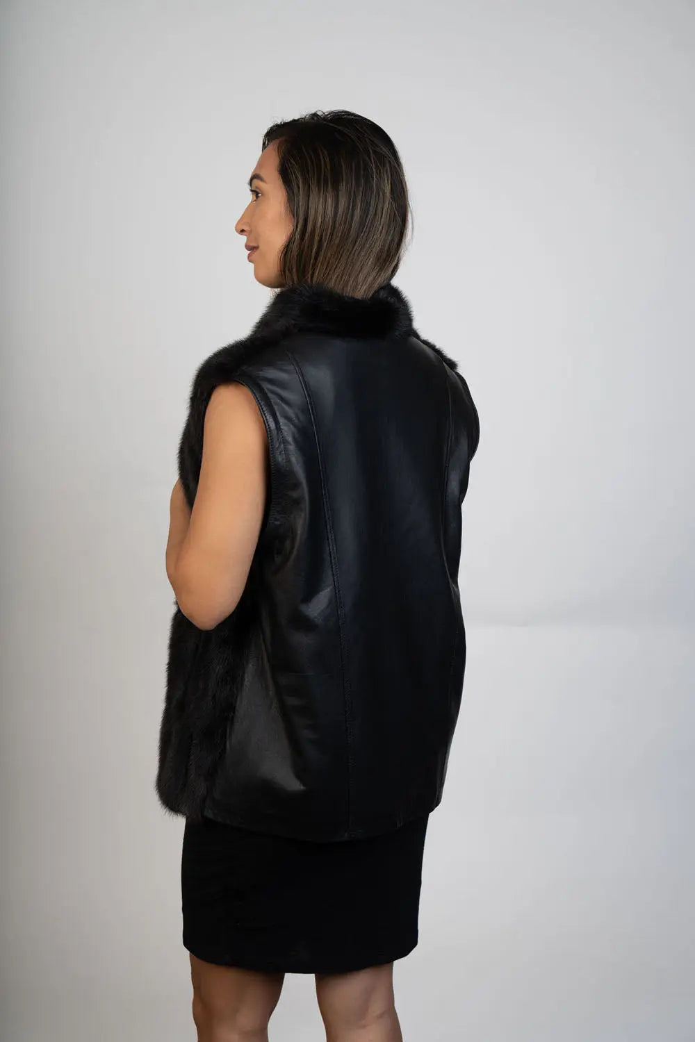 Restyle Your Fur - 4-in-1 Fur and Leather Convertible Jacket