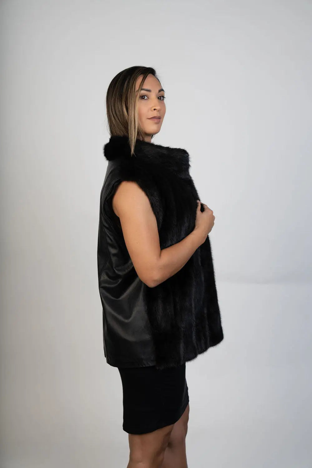 Restyle Your Fur - 4-in-1 Fur and Leather Convertible Jacket