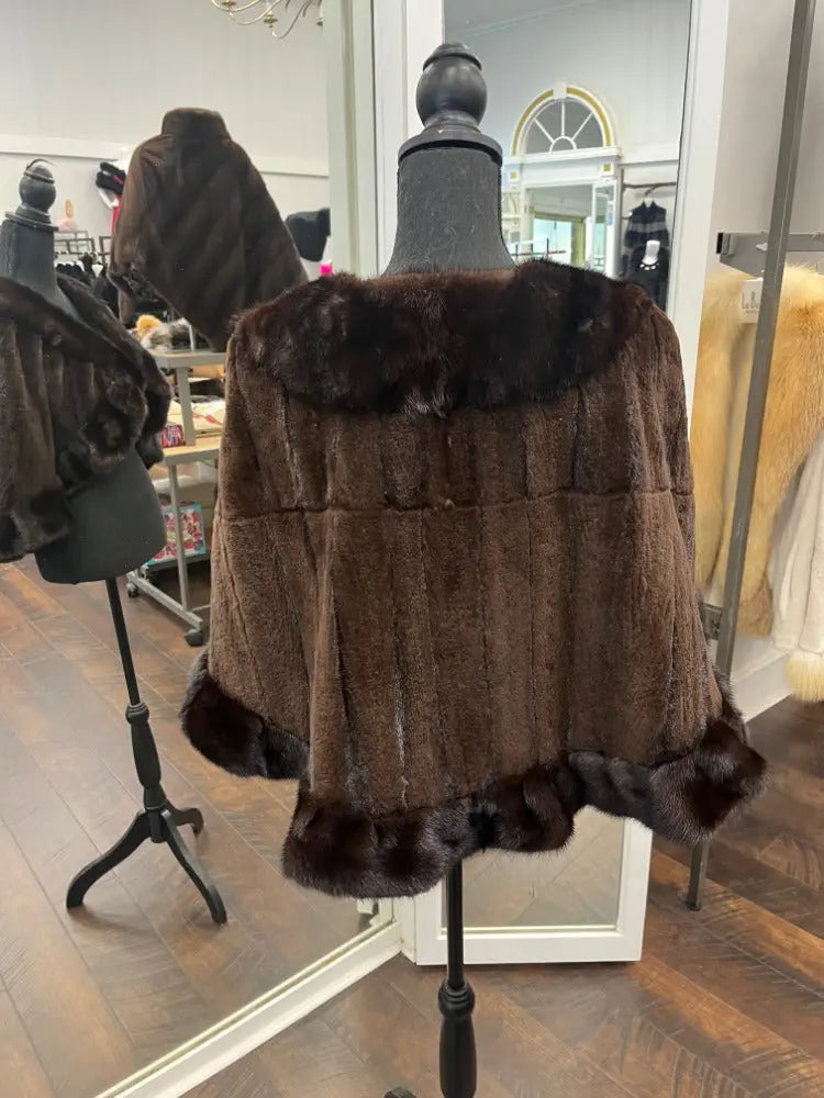 Restyle Your Fur - Bubble Cape